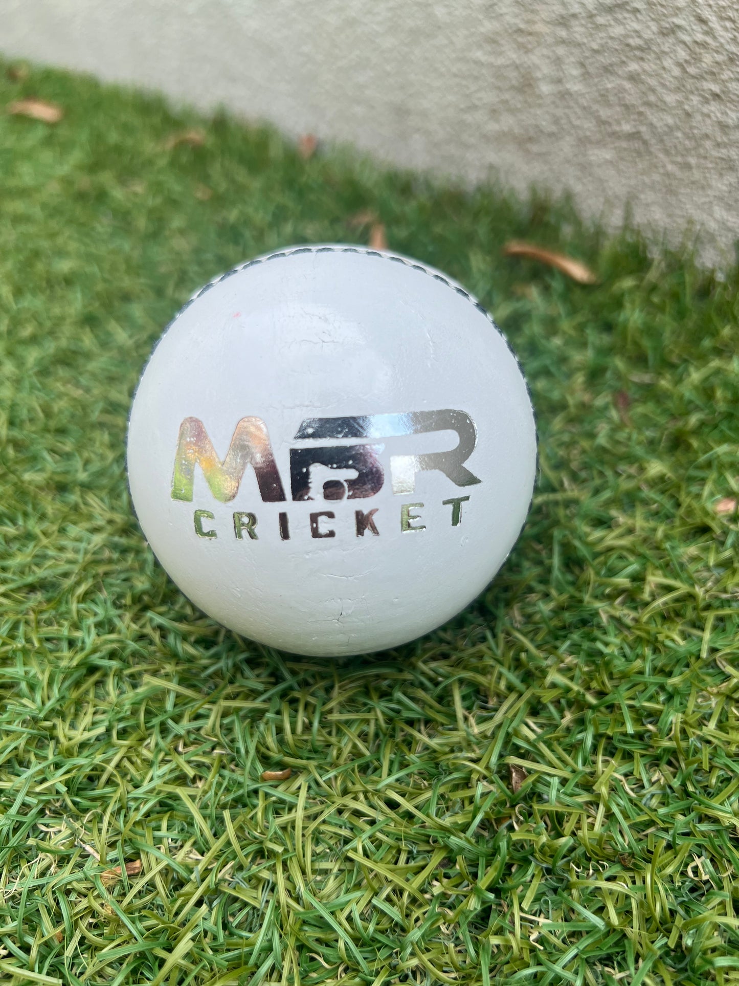 MBR LIMITED SERIES 156G BALLS-4PC WHITE