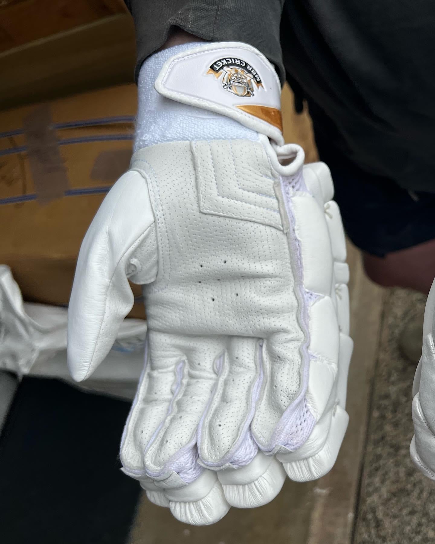 MBR LIMITED EDITION GLOVES